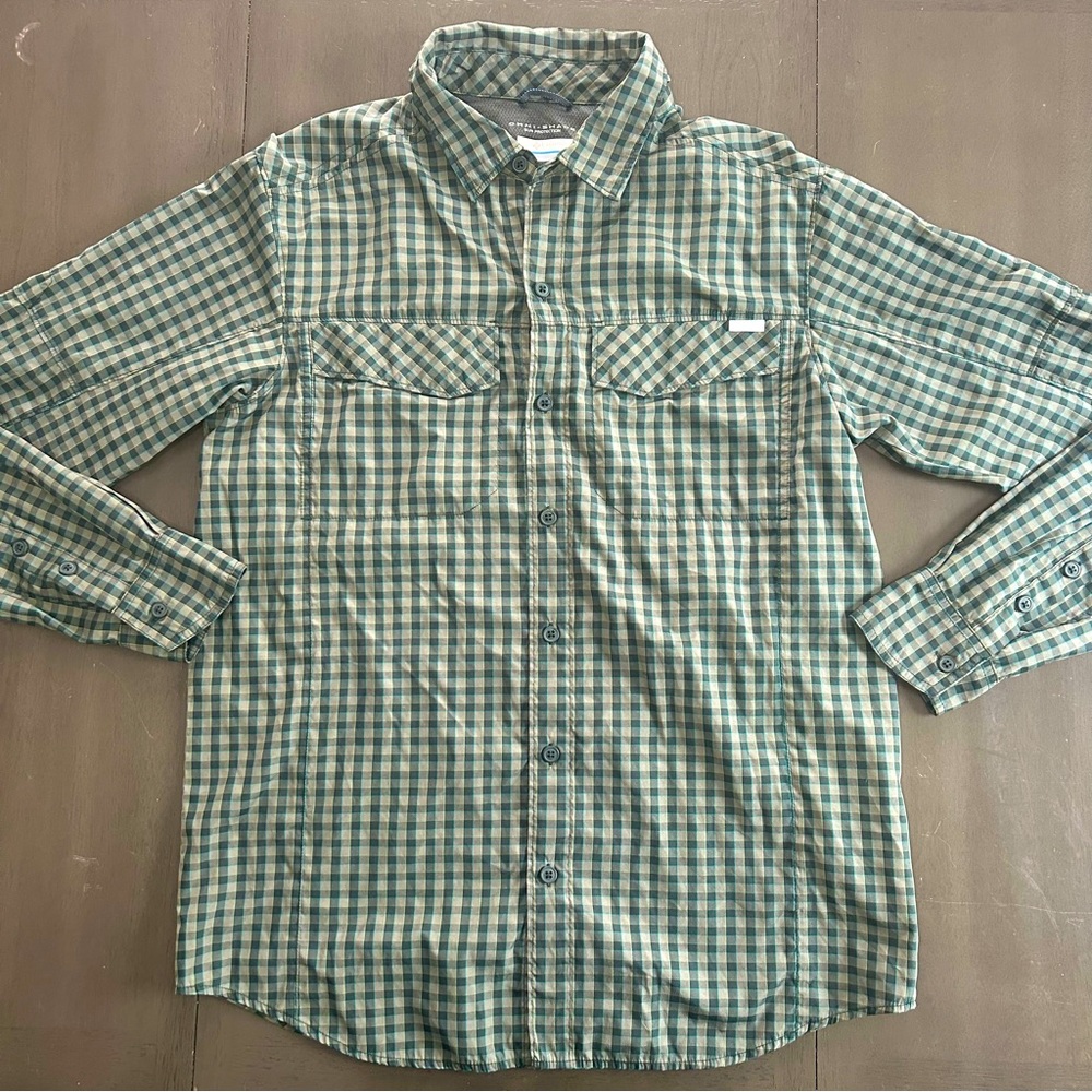 Columbia Omni shade sun protection flannel. Size medium.